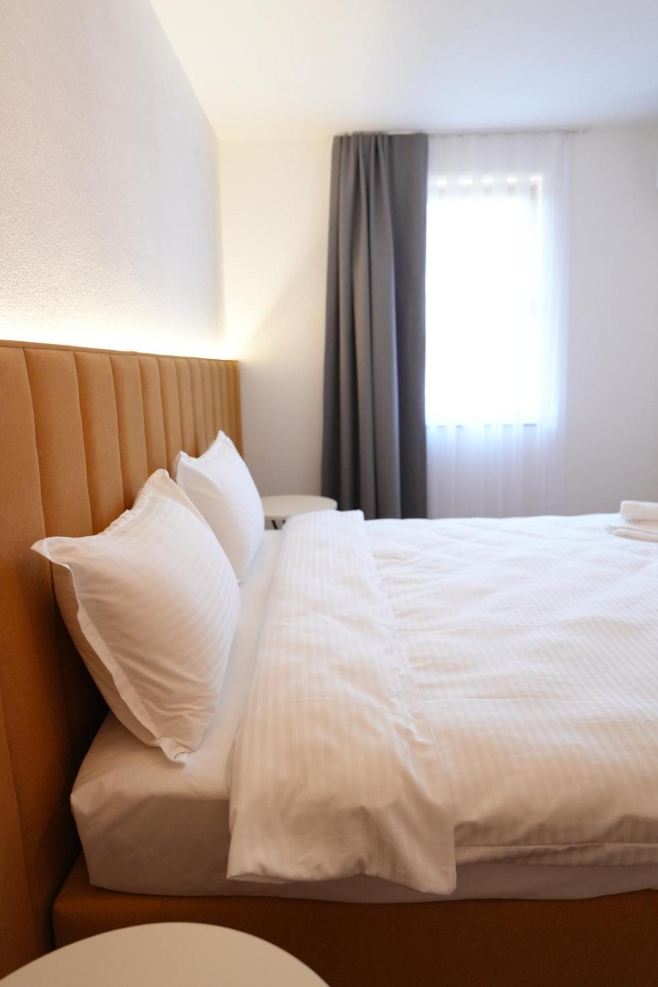 Biond Hotel Prizren Exterior photo