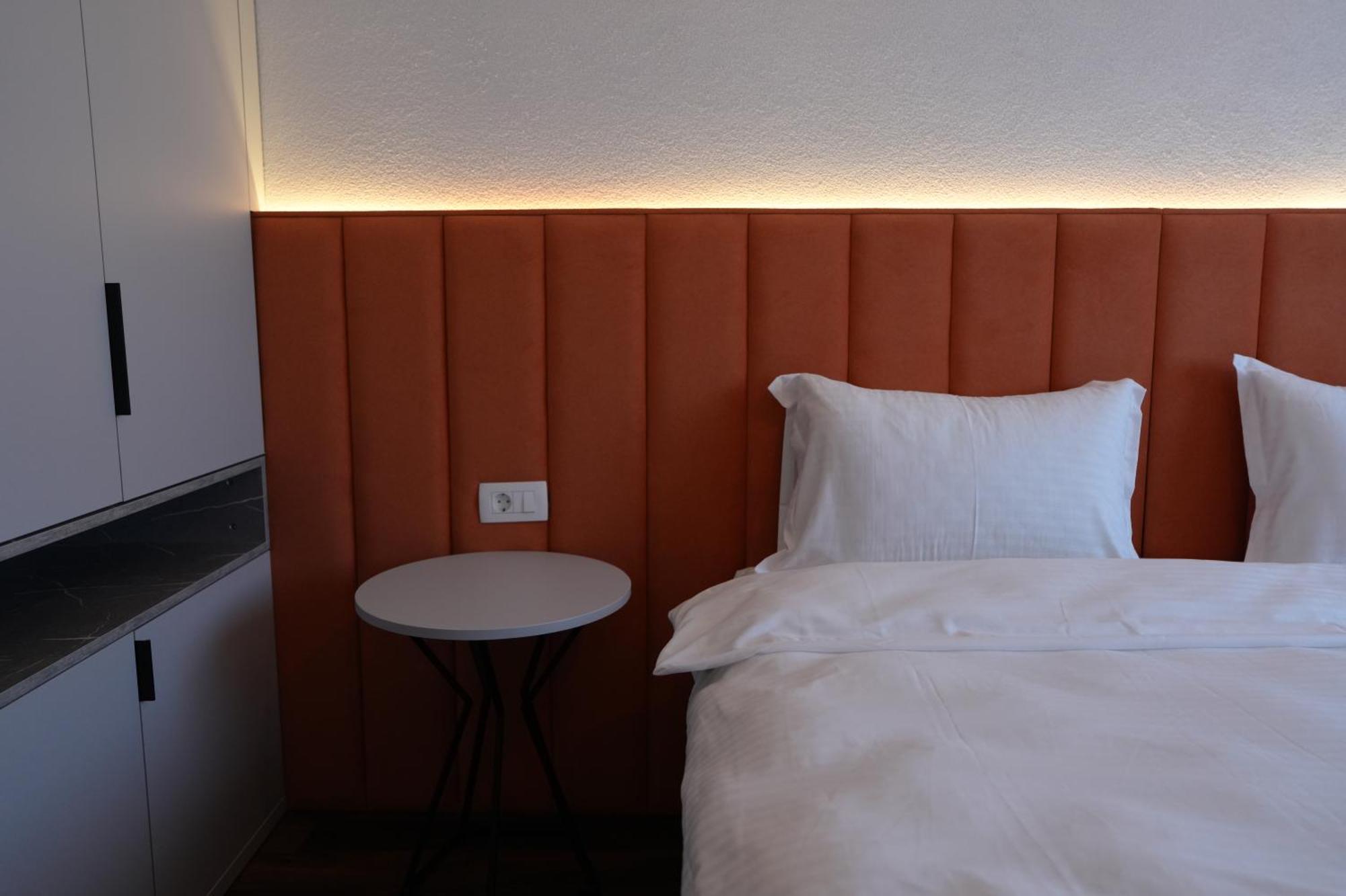 Biond Hotel Prizren Exterior photo